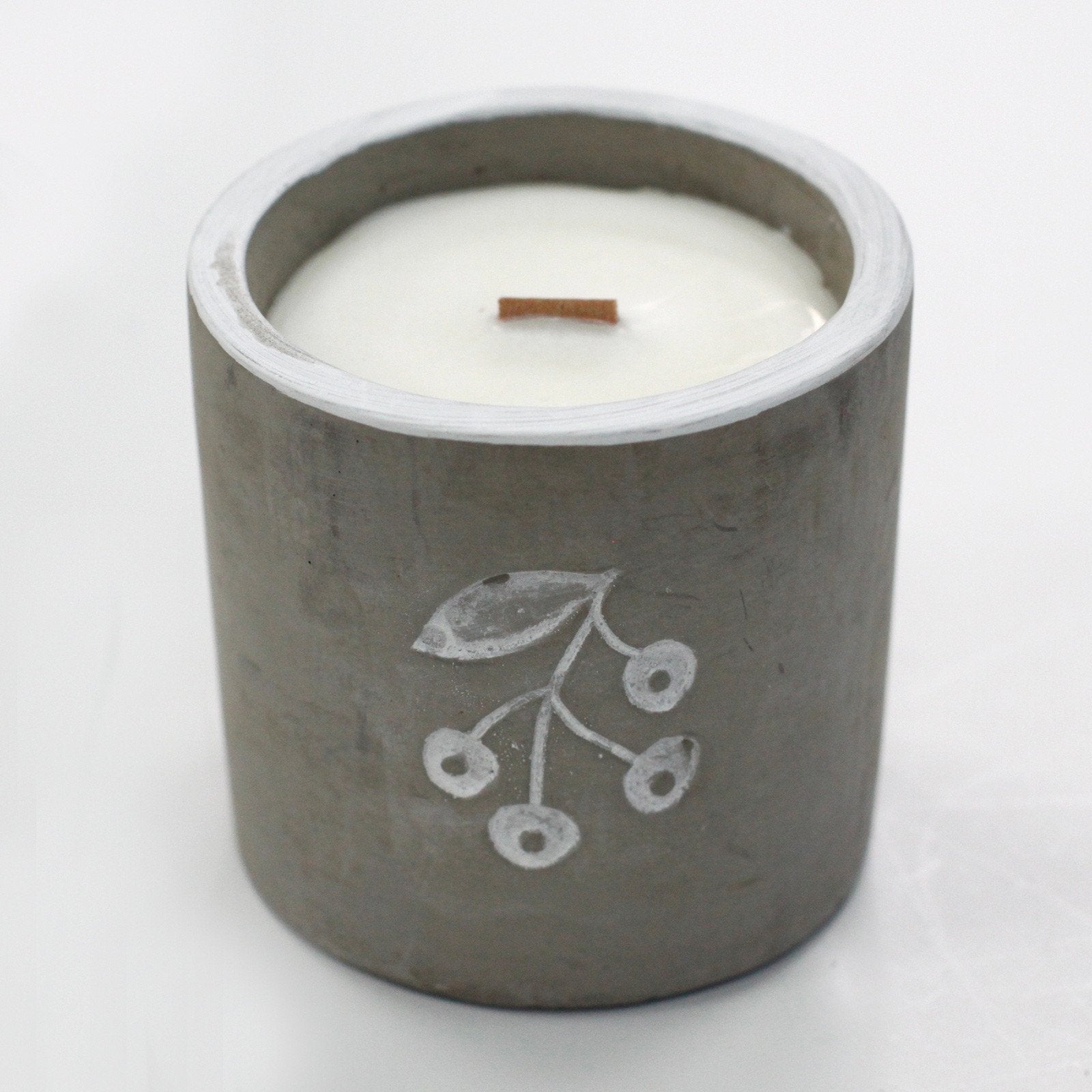 Medium Sweet Juniper Gin Candle | #product_category# - OneRoofGifts